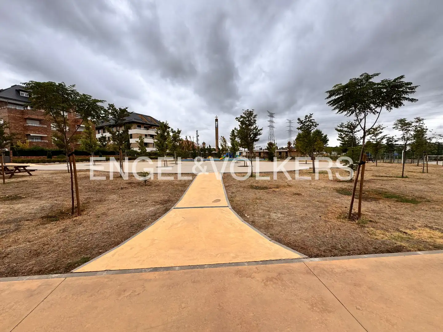Flat for rent in Majadahonda  with Air Conditioner, Heating and Private garden