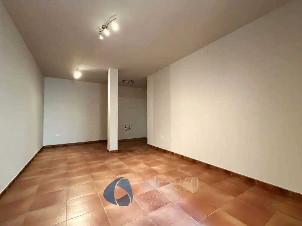 Apartamento en venta en Lardero con Aire acondicionado, Calefacción y Jardín privado