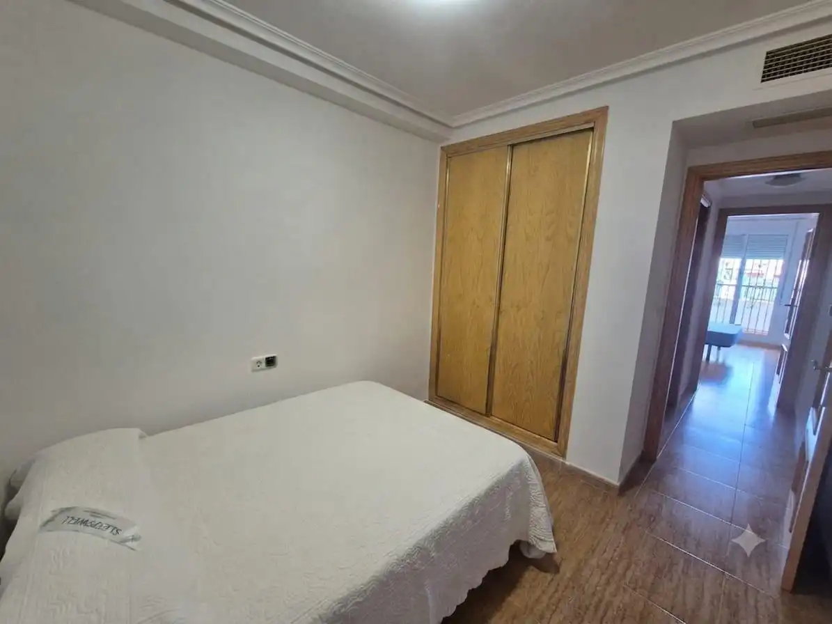 Habitación de Piso de alquiler en La Unión con Amueblado, Balcón y Alarma