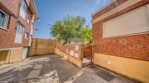 Foto 2 de Casa adosada en venta en Villanubla, Valladolid