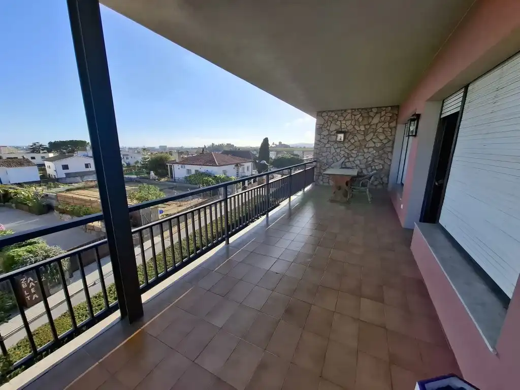 Terrace of Houses for sale in Pineda de Mar