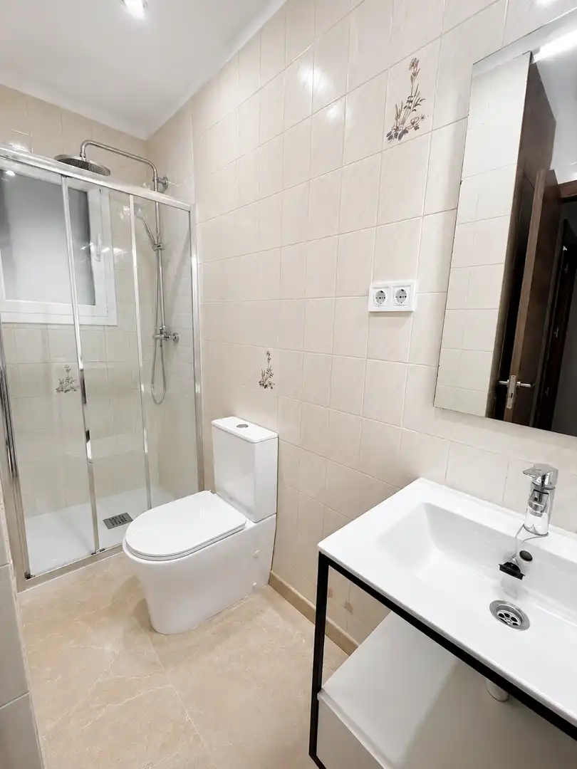 Baño de Piso en venta en Canet de Mar con Aire acondicionado y Calefacción