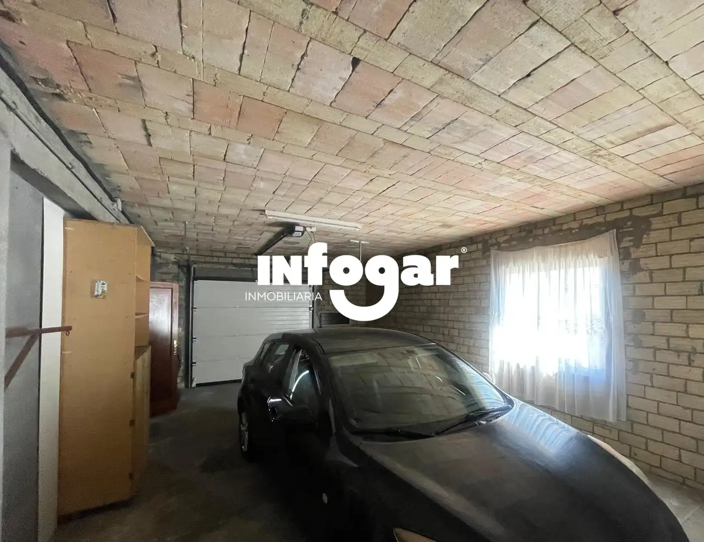 Parking de Casa o chalet en venta en O Rosal   con Terraza, Trastero y Amueblado