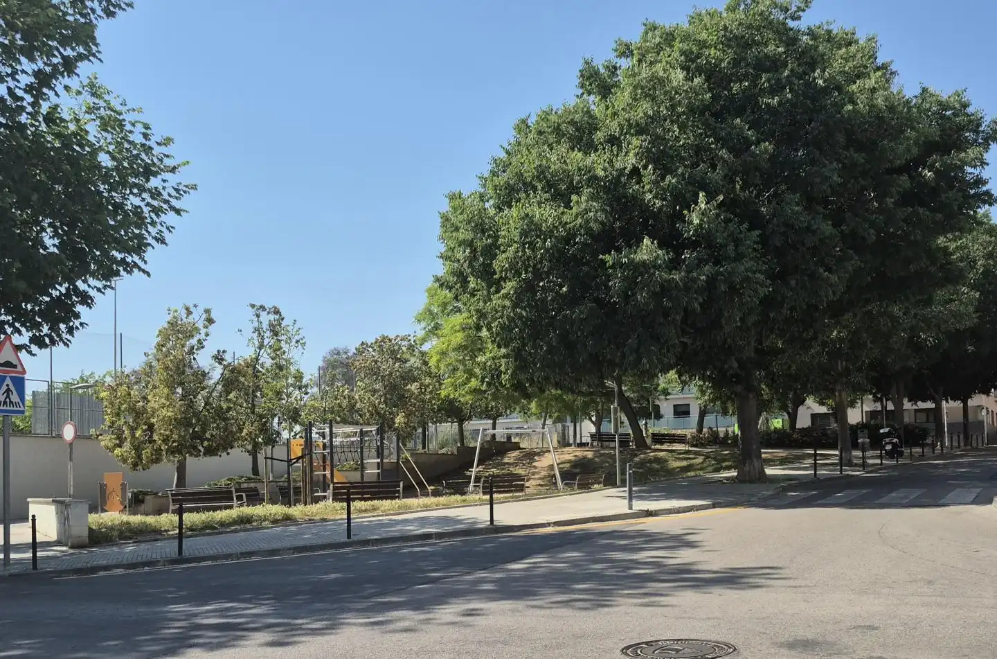 Vista exterior de Piso en venta en Terrassa con Calefacción, Terraza y Balcón