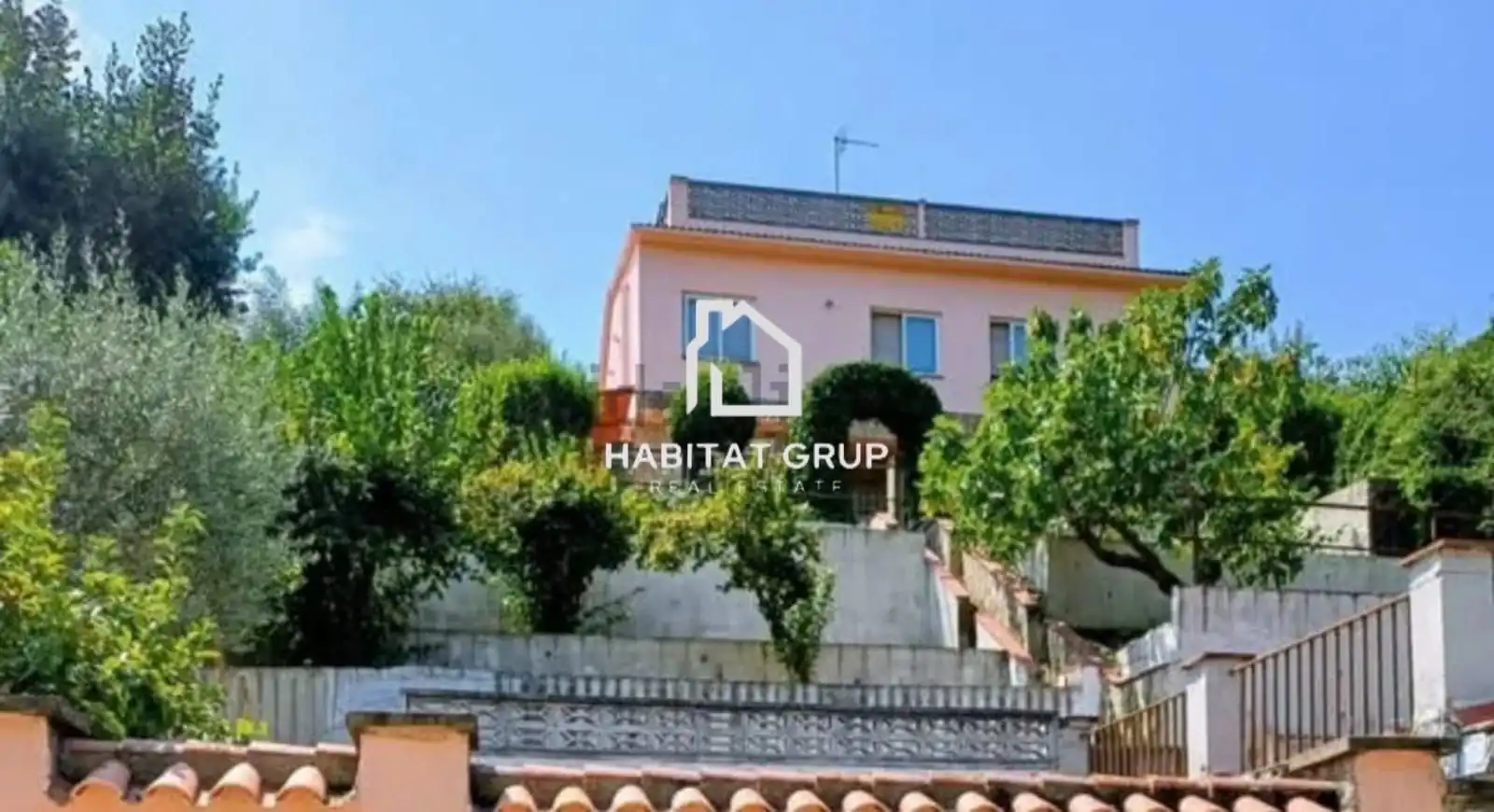 Casa amb jardí en venda a Riells i Viabrea