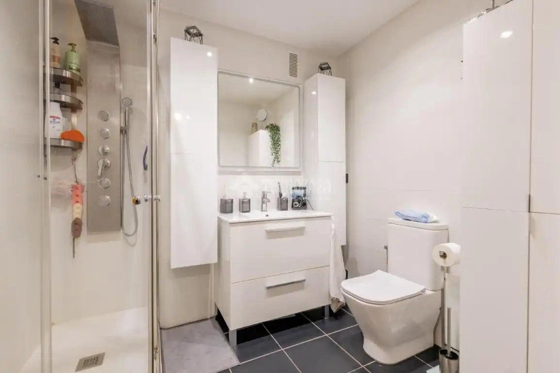 Baño de Piso en venta en Salamanca con Aire acondicionado, Terraza y Trastero