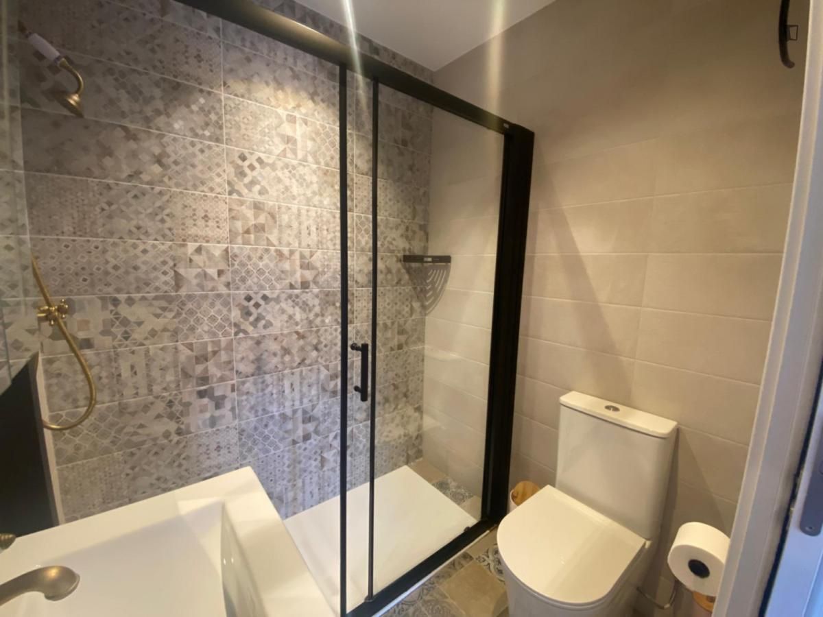 Bathroom of Apartment to rent in  Palma de Mallorca  with Air Conditioner, Furnished and Oven