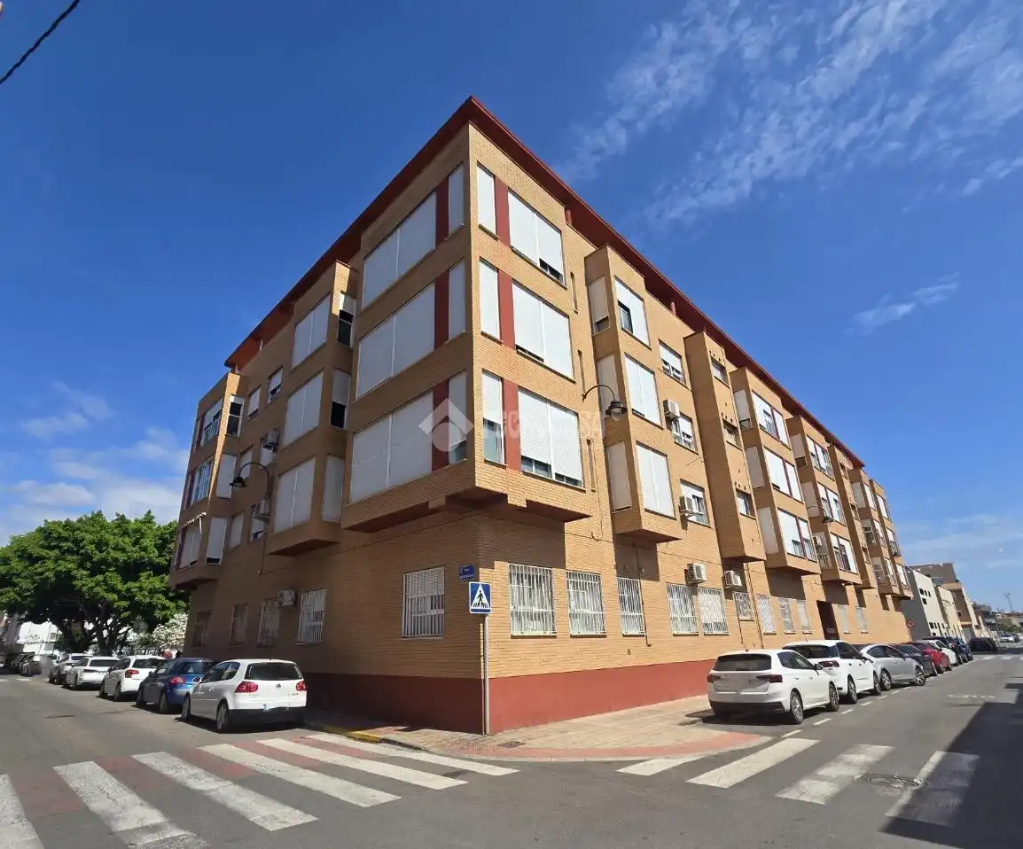 Vista exterior de Piso en venta en Museros