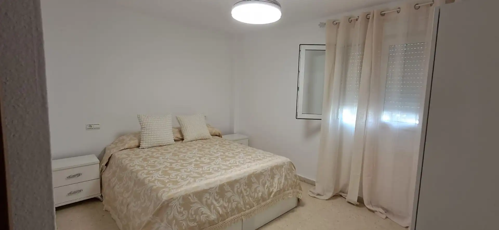 Dormitori de Apartament en venda en Torremolinos amb Aire condicionat, Terrassa i Traster