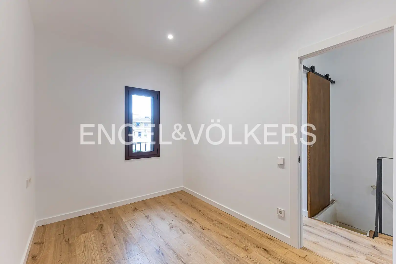 Flat for sale in Barcelona  with Heating and Balcony