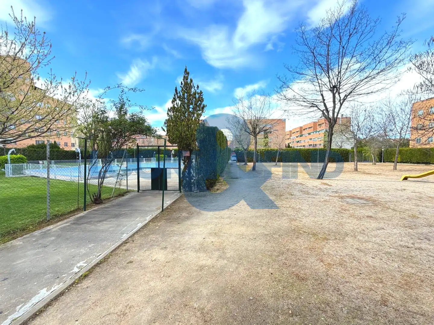 Jardí de Pis en venda en Alcalá de Henares amb Aire condicionat, Calefacció i Terrassa