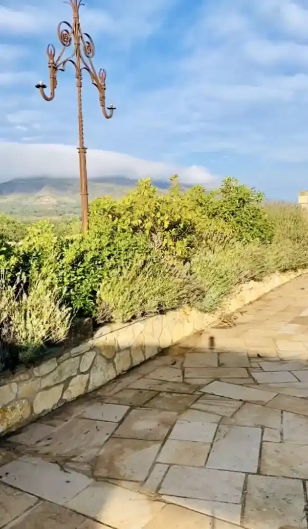 Pis en venda en Hacinas amb Aire condicionat, Jardí privat i Moblat