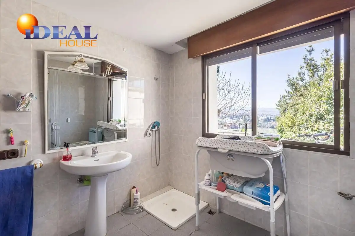 House with garden for sale in Barrio de la Vega, imagen 28