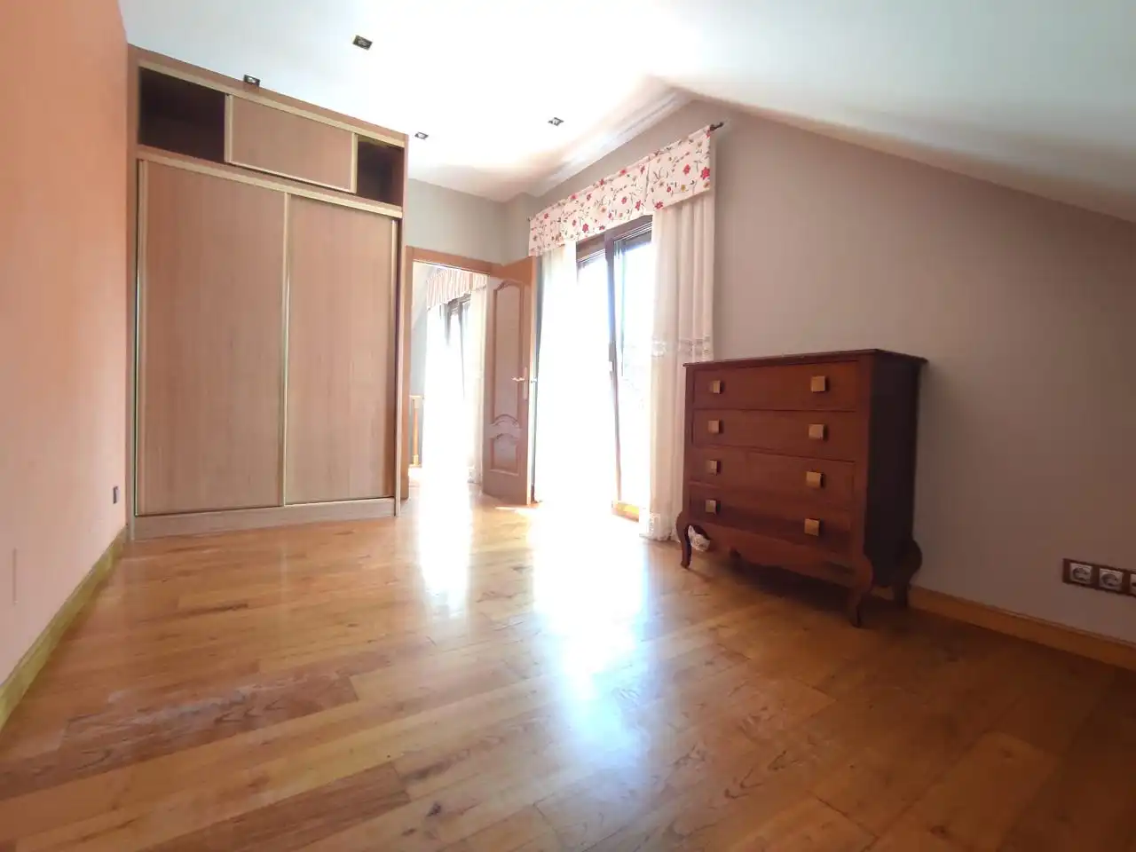 Habitación de Casa o chalet en venta en Marina de Cudeyo con Calefacción, Jardín privado y Parquet