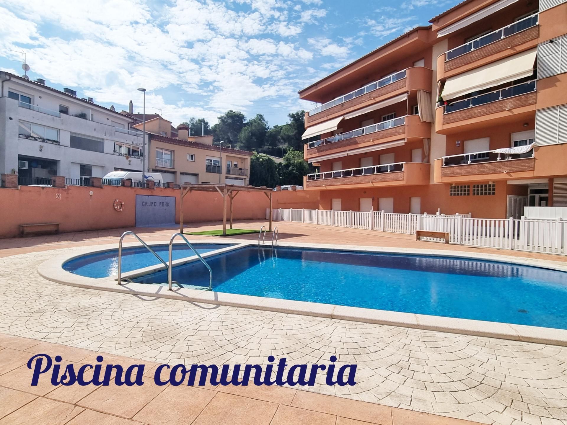 Swimming pool of Duplex for sale in Tossa de Mar  with Air Conditioner, Heating and Terrace