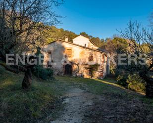 Vista exterior de Finca rústica en venda en Sant Andreu de la Barca amb Aire condicionat, Calefacció i Jardí privat