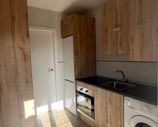 Kitchen of Flat to rent in Salamanca Capital  with Heating