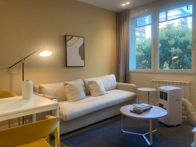 Apartamento en Alquiler en Hispanoamérica - Bernabéu