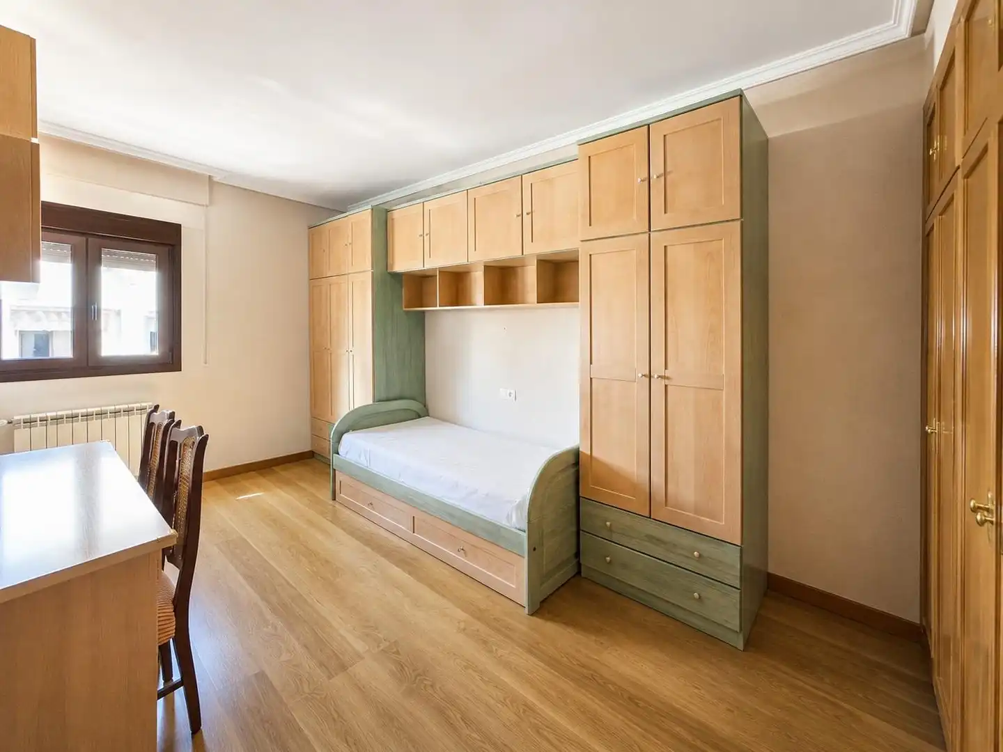 Habitación de Piso de alquiler en Plasencia con Aire acondicionado, Calefacción y Amueblado