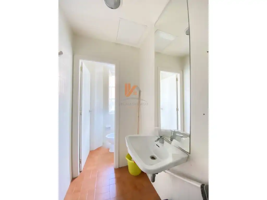 Baño de Piso en venta en Santiago de Compostela  con Aire acondicionado