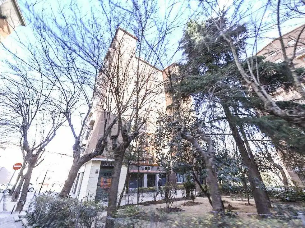 Vista exterior de Pis en venda en Madrid