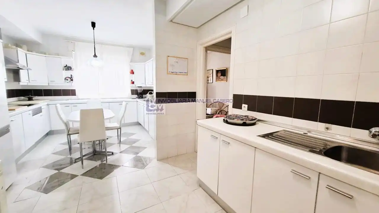 Cocina de Piso en venta en Cáceres con Calefacción y Terraza