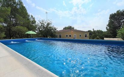 Piscina de Casa o xalet en venda en Pedralba amb Terrassa i Piscina