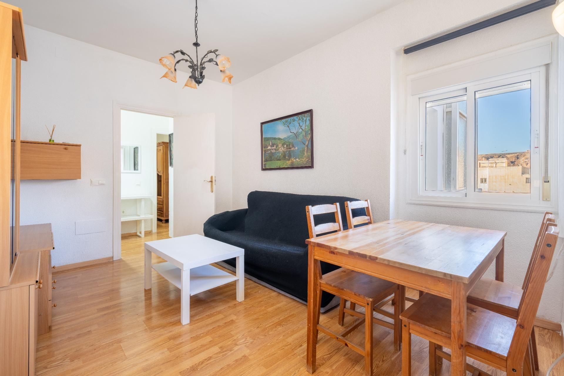 Sala d'estar de Pis en venda en  Almería Capital amb Aire condicionat