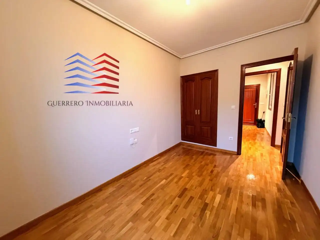 Pis de lloguer en Ourense Capital  amb Calefacció i Parquet