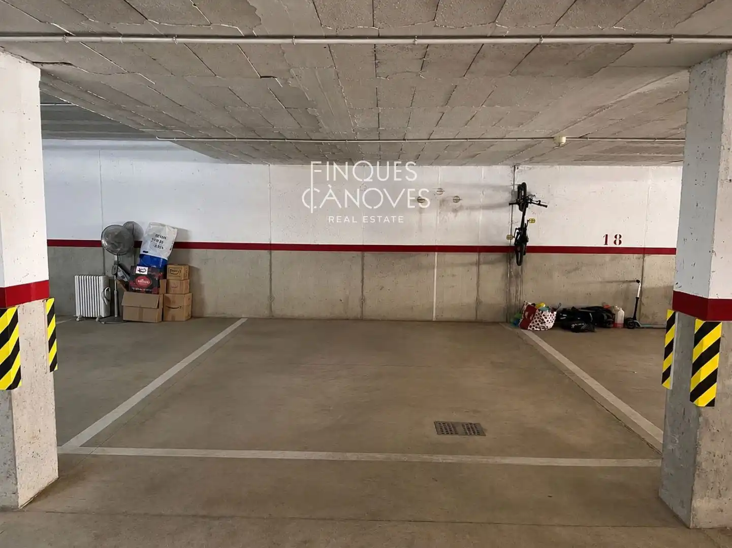 Parking of Attic for sale in Bescanó  with Air Conditioner, Heating and Parquet flooring
