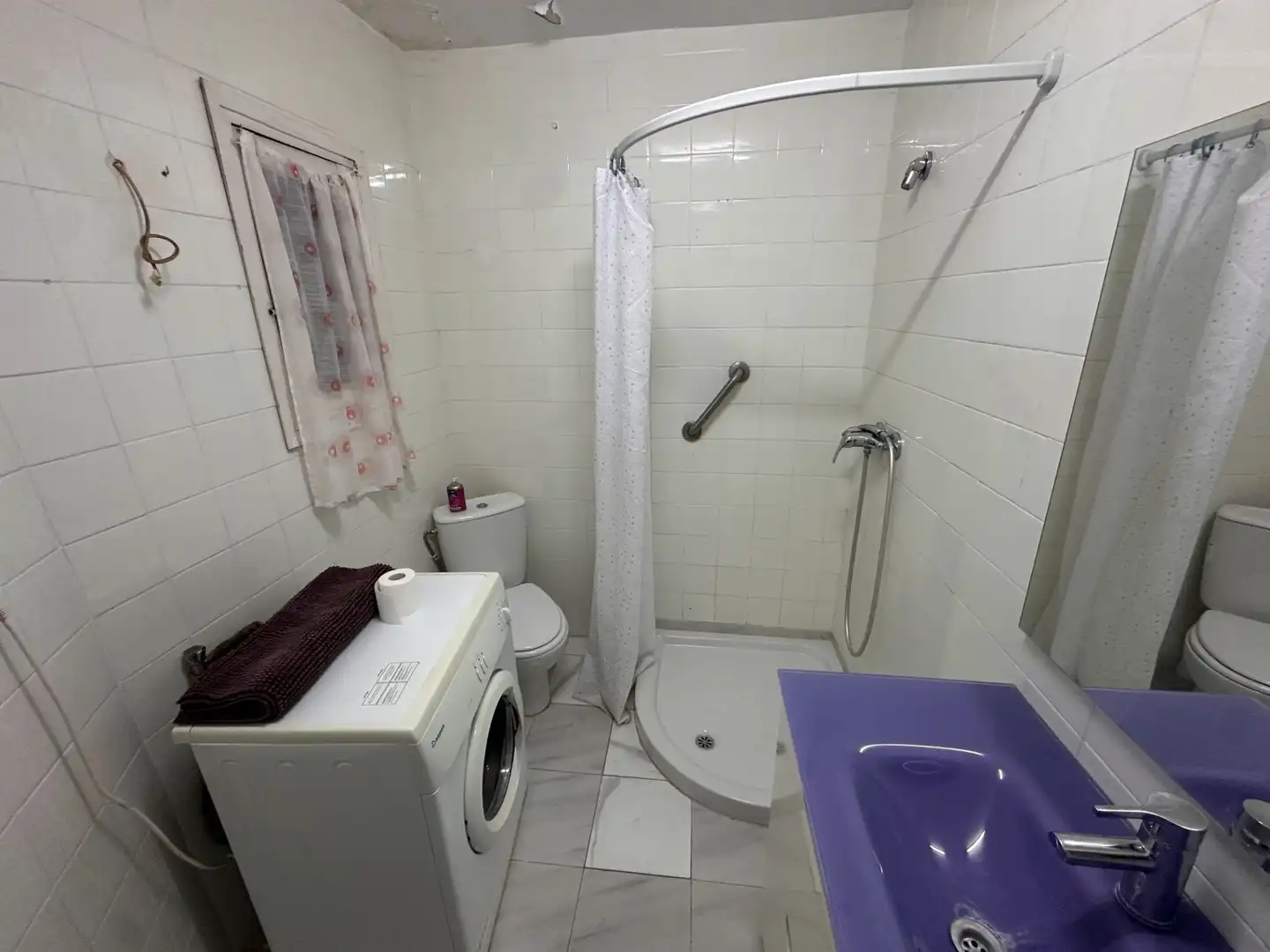 Bathroom of Flat for rent in Cuenca  with Heating, Furnished and Oven
