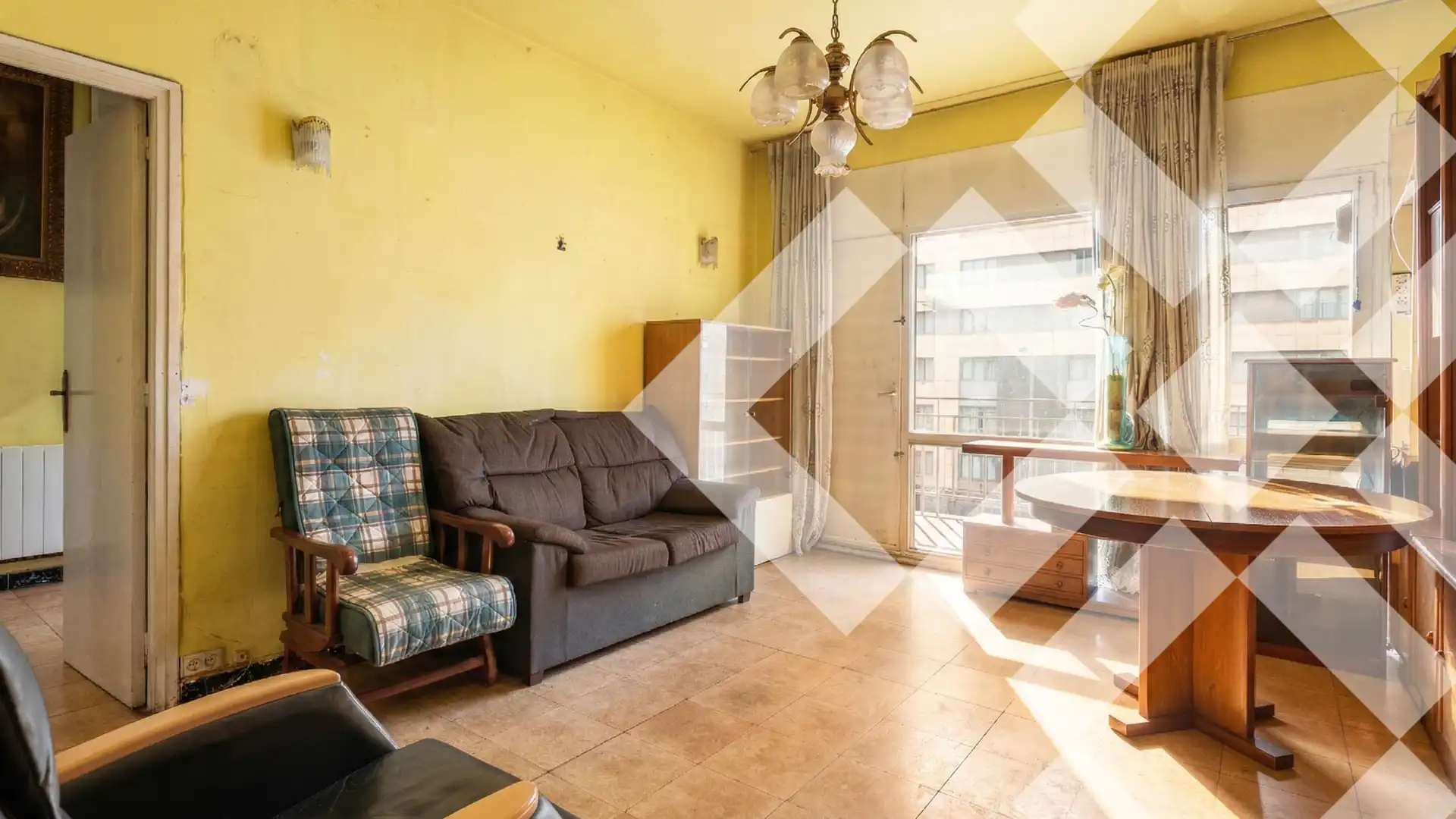 Living room of Flat for sale in  Barcelona Capital  with Heating, Oven and Balcony