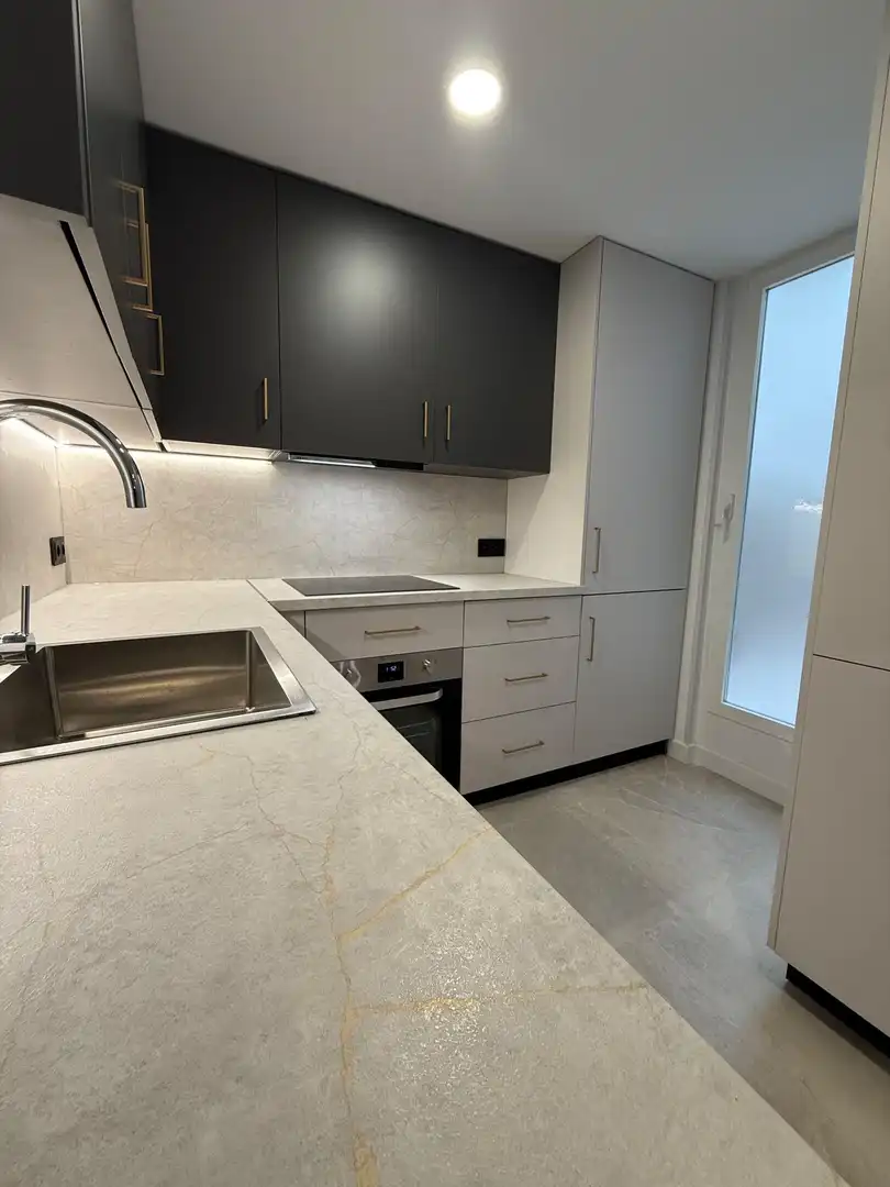 Cocina de Piso de alquiler en Linares con Aire acondicionado, Calefacción y Amueblado