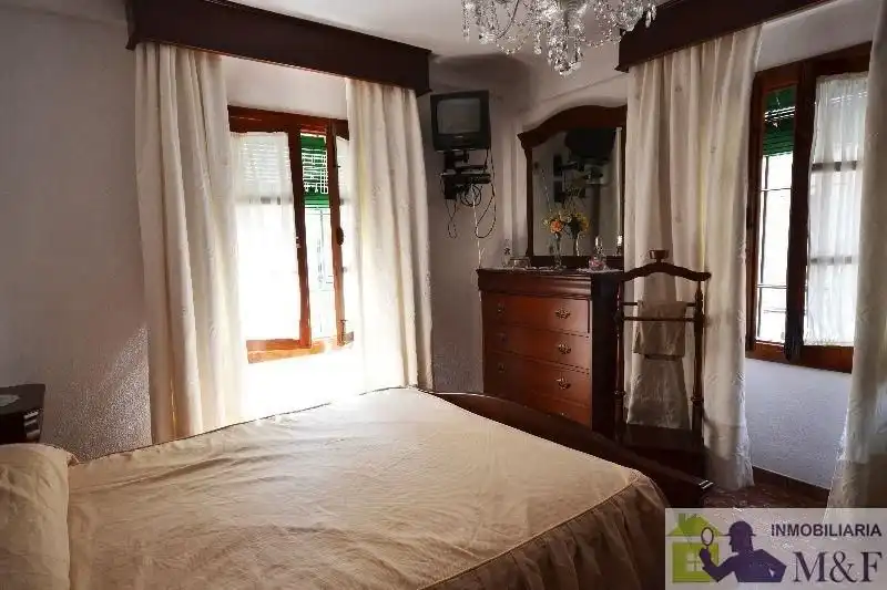 Habitación de Piso en venta en Palma del Río con Aire acondicionado, Trastero y Amueblado