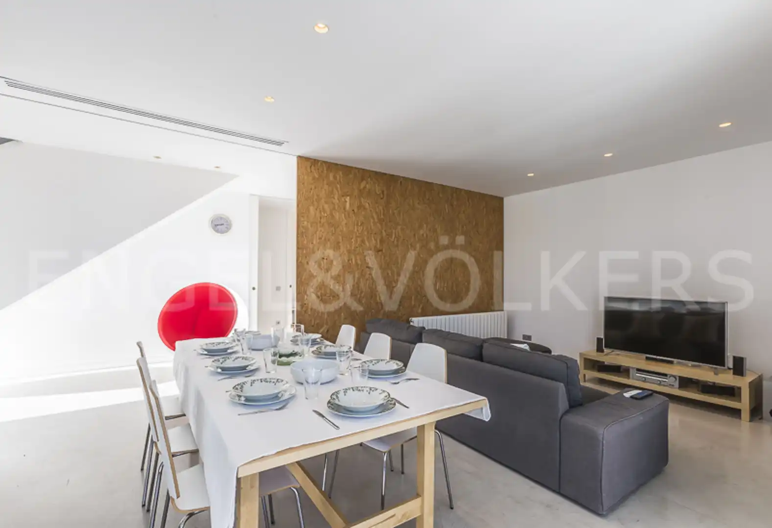 Sala de estar de Casa o chalet en venta en Vilanova i la Geltrú con Aire acondicionado, Calefacción y Jardín privado