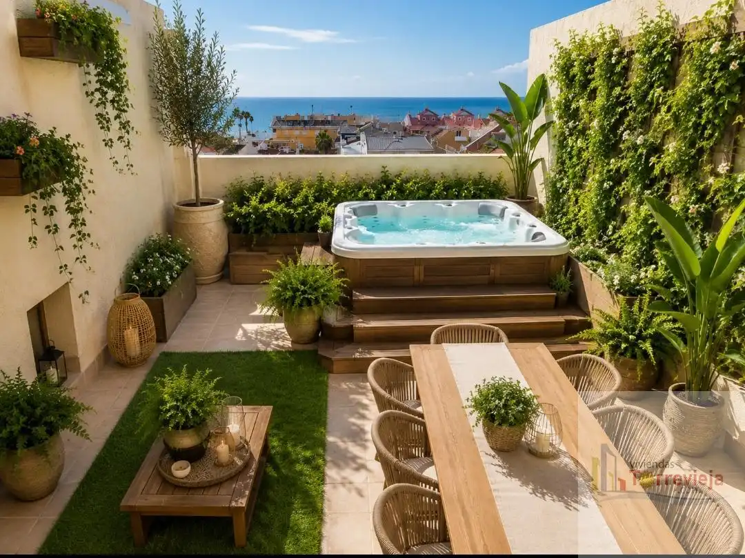 Terraza de Ático en venta en Torrevieja con Aire acondicionado, Terraza y Piscina comunitaria