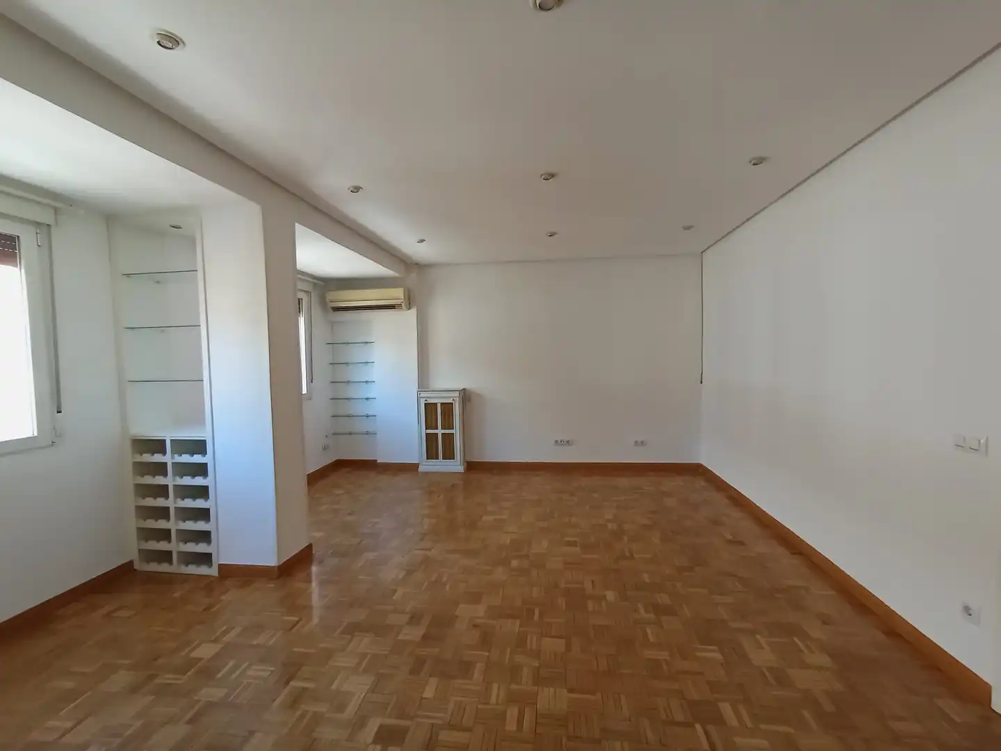Sala de estar de Piso de alquiler en Madrid con Aire acondicionado, Calefacción y Parquet