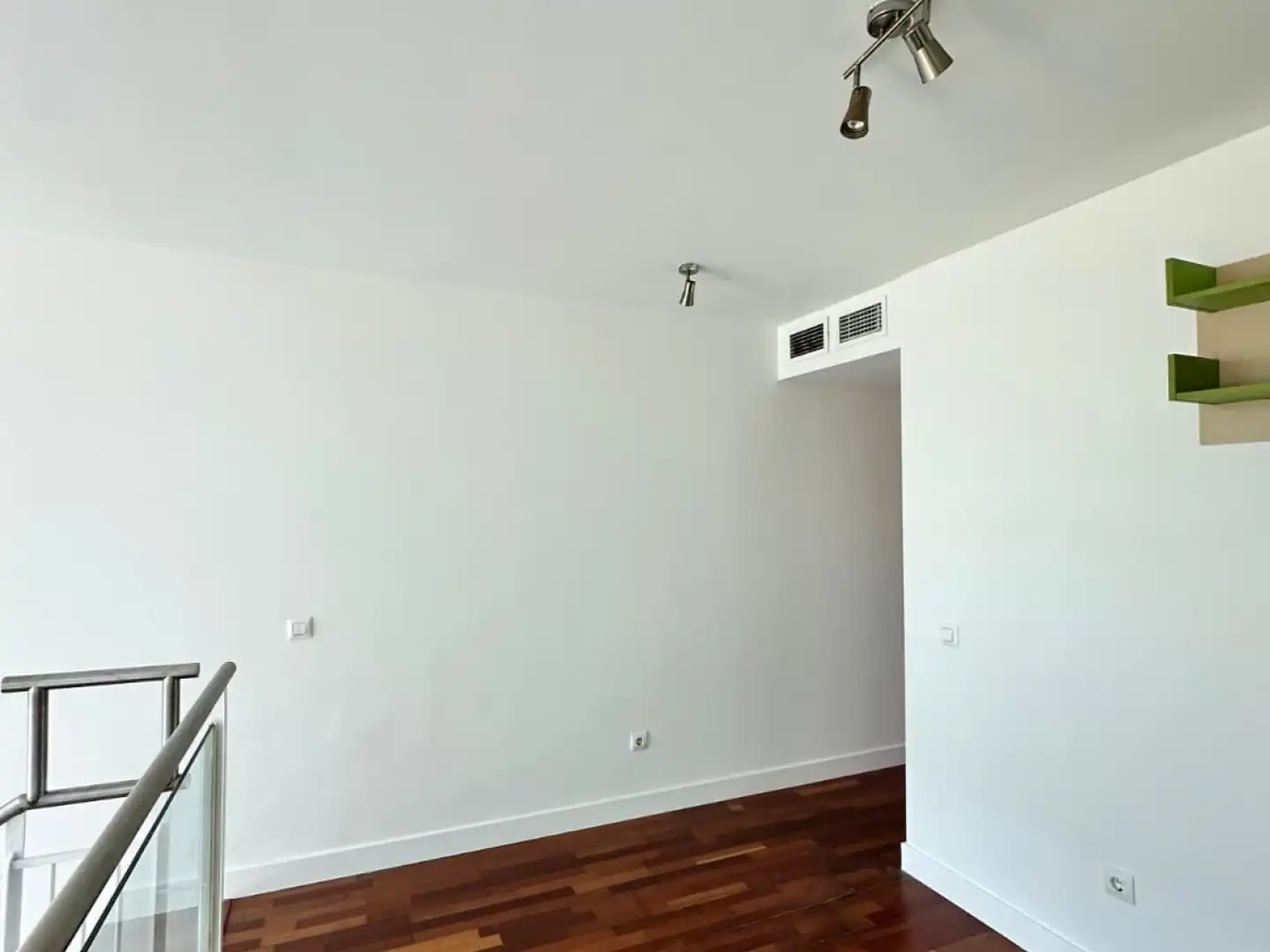 Habitación de Apartamento en venta en Murcia con Aire acondicionado, Calefacción y Piscina