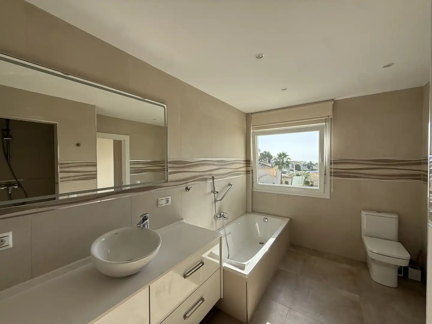 Villa con giardino in vendita a Estepona Pueblo, imagen 14