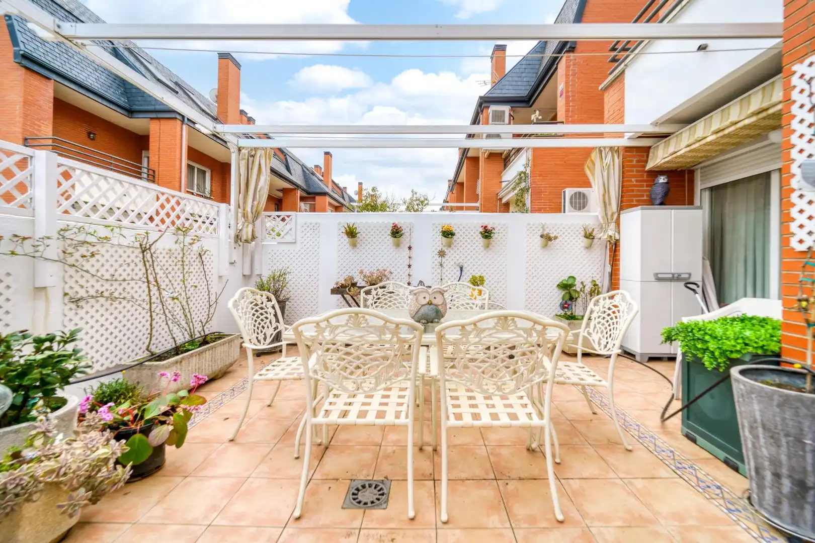 Terrace of Detached homes for sale in Madrid  with Air Conditioner, Heating and Parquet flooring