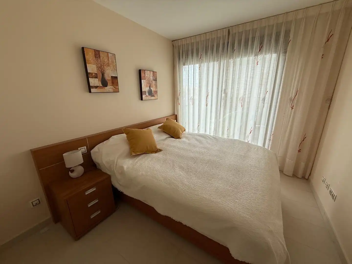 Bedroom of Flat for rent in Benidorm  with Air Conditioner, Heating and Private garden