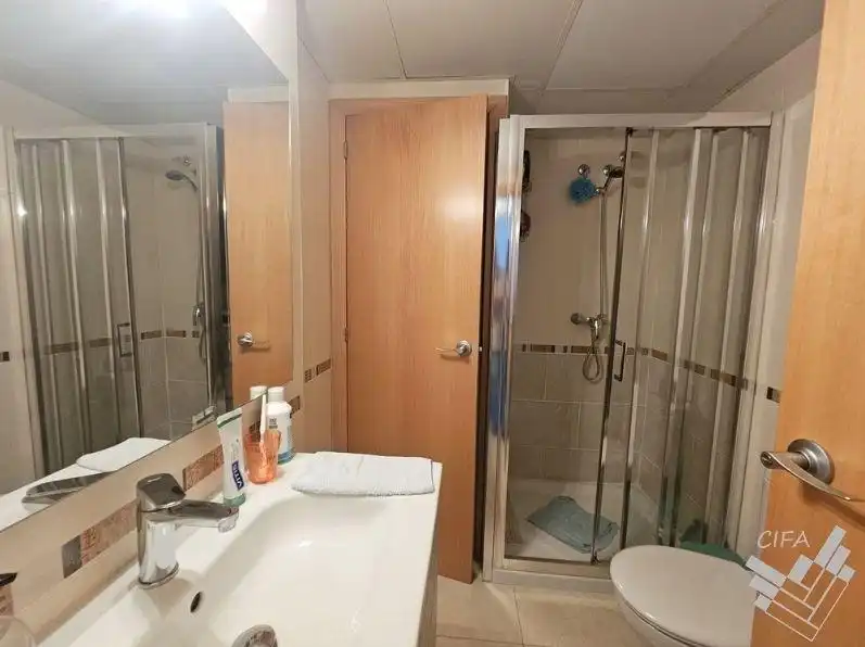 Baño de Apartamento en venta en Benicarló con Aire acondicionado, Calefacción y Amueblado