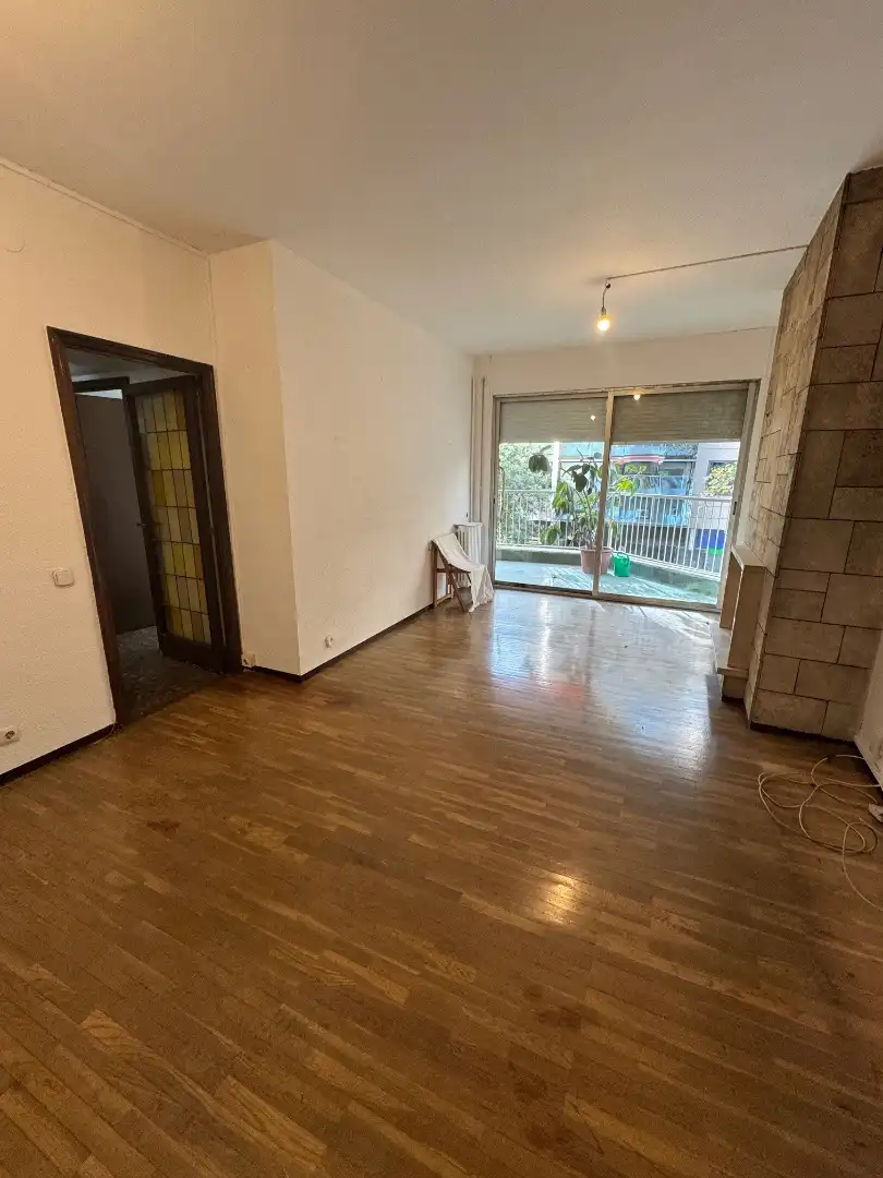 Sala de estar de Piso en venta en Barcelona con Calefacción, Terraza y Horno