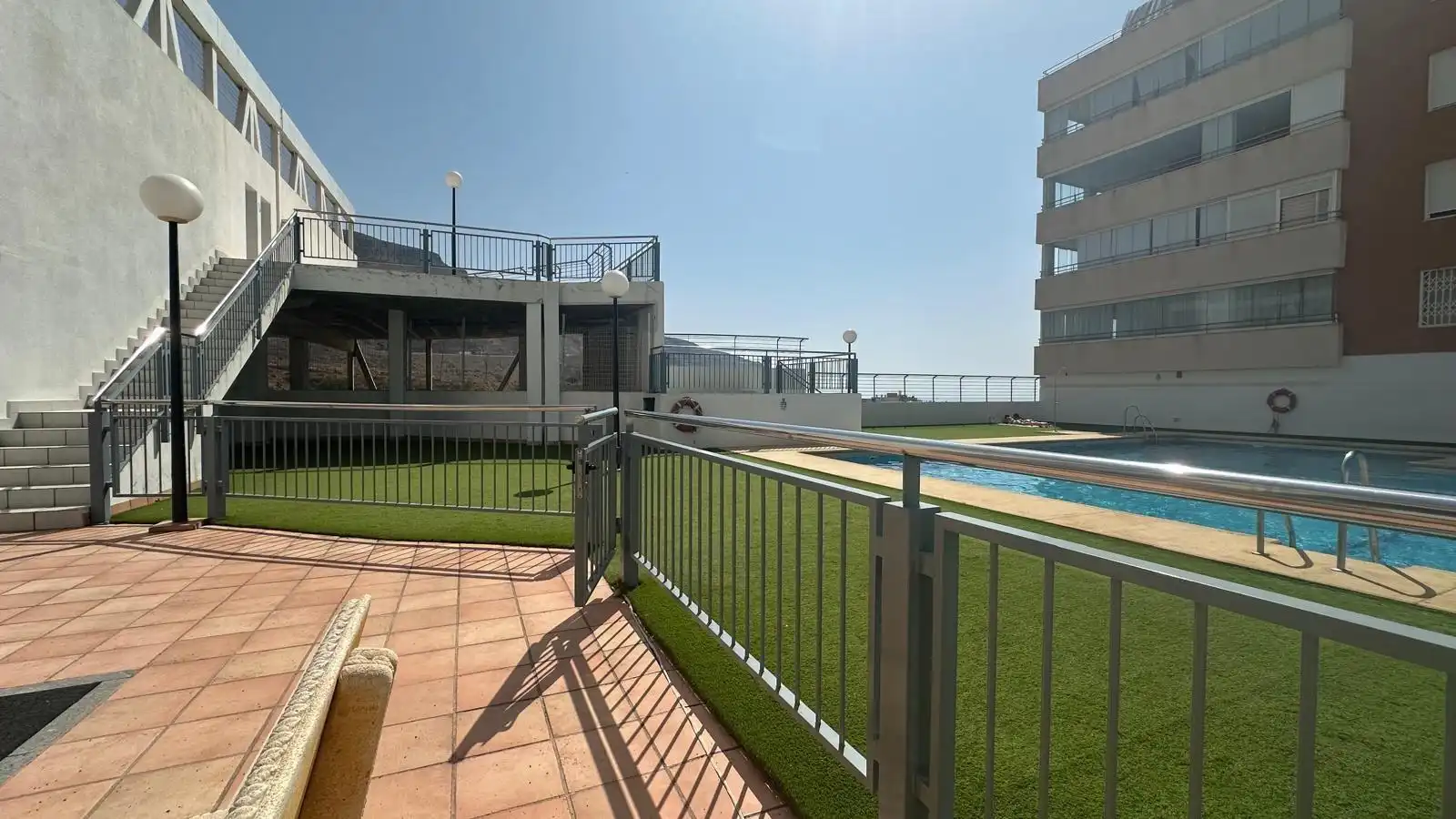 Terrasse von Dachboden zum Verkauf in Roquetas de Mar mit Privatgarten und Terrasse