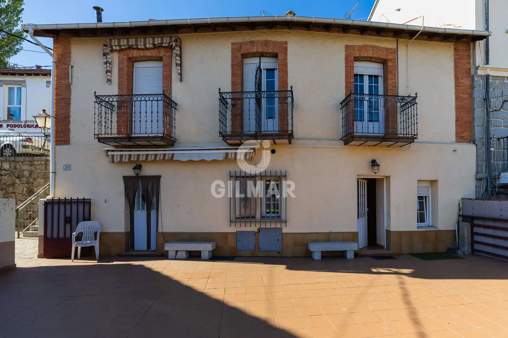 Vista exterior de Dúplex en venda en Cercedilla amb Calefacció i Balcó