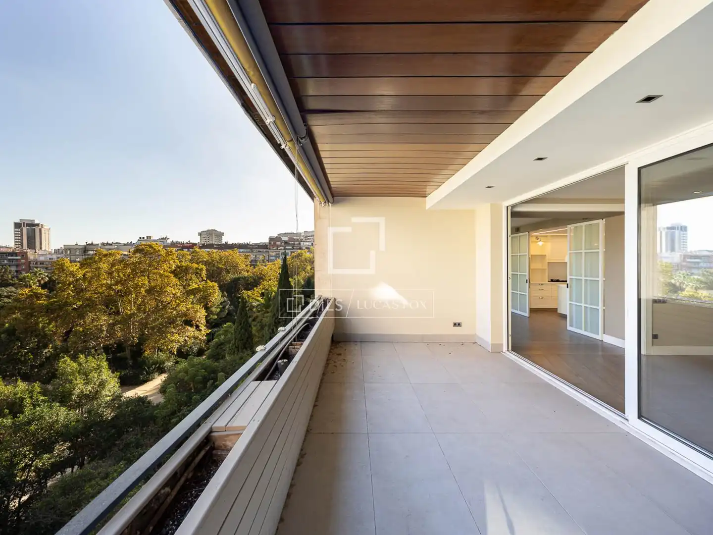 Terrasse von Wohnung zum Verkauf in Barcelona mit Klimaanlage, Heizung und Parkett