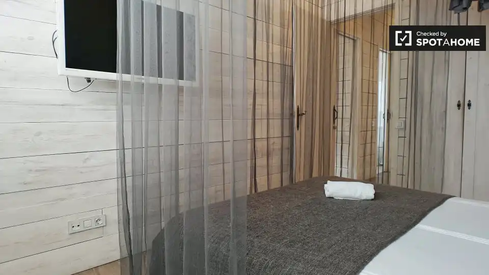 Appartamento con terrazza in affitto a Eixample, imagen 19