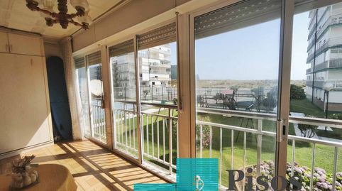 Foto 2 de Piso en venta en Avenida Francia, 122, El Puntal, Laredo
