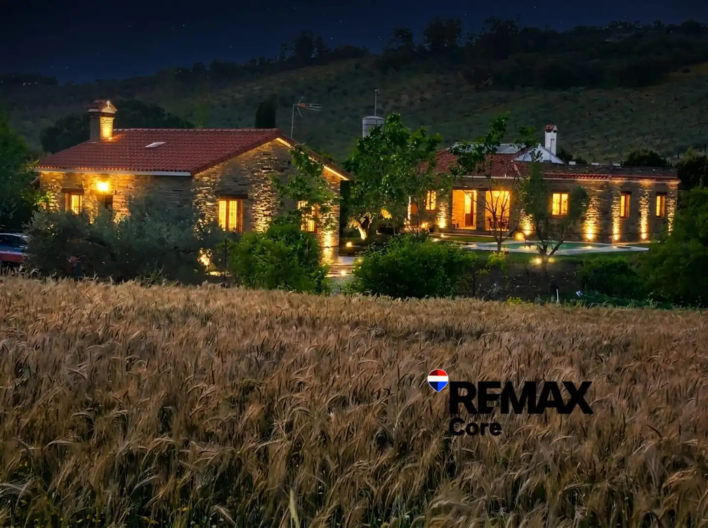 Vista exterior de Casa o xalet en venda en Puebla de Obando amb Aire condicionat, Calefacció i Jardí privat