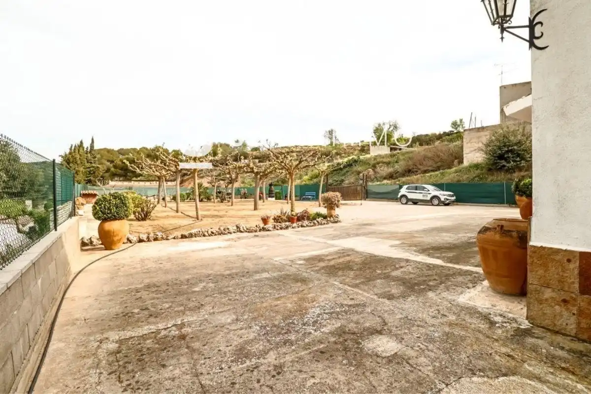 Aparcament de Casa o xalet en venda en Font-rubí amb Jardí privat